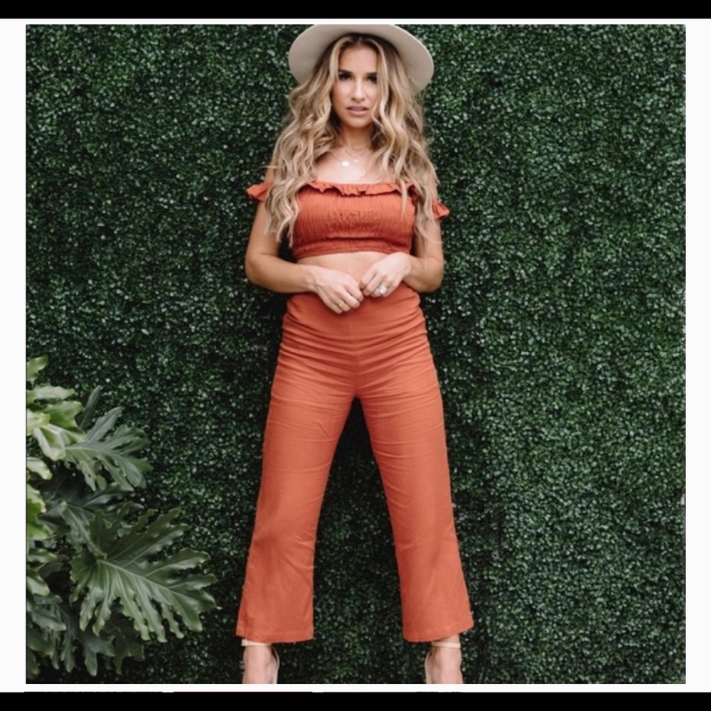 Kittenish Kelly rust linen pants... brand new!!